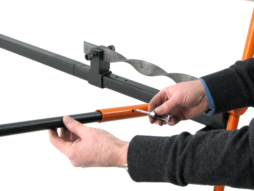 The Metalcraft XL Pro Twister comes with extension handles which gives one additional leverage when working with larger material