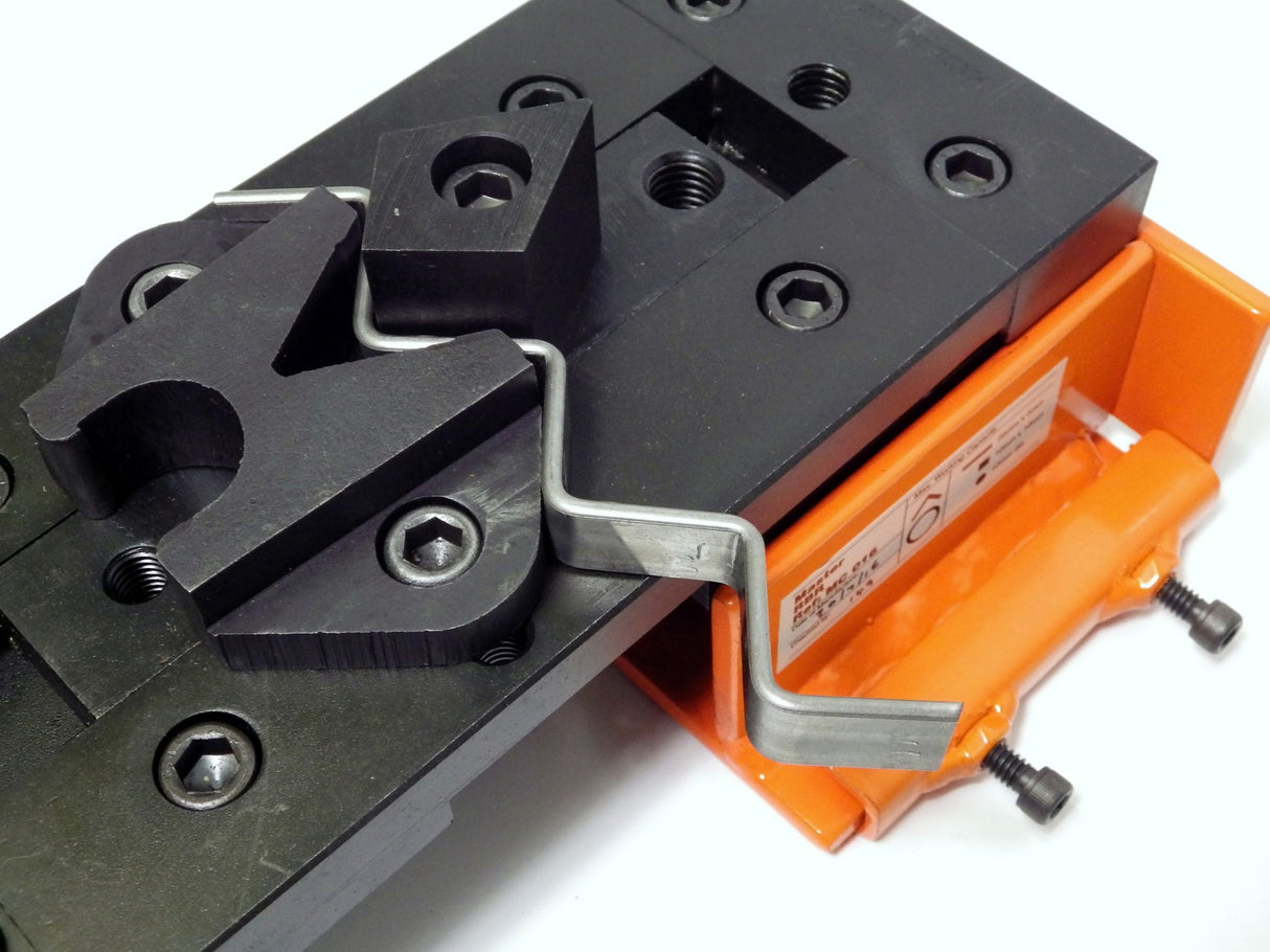 Metalcraft Master Riveting Bending Rolling Tool complete with Micro Bending Kit is part of the Metalcraft Master Tool Set. Picture 6