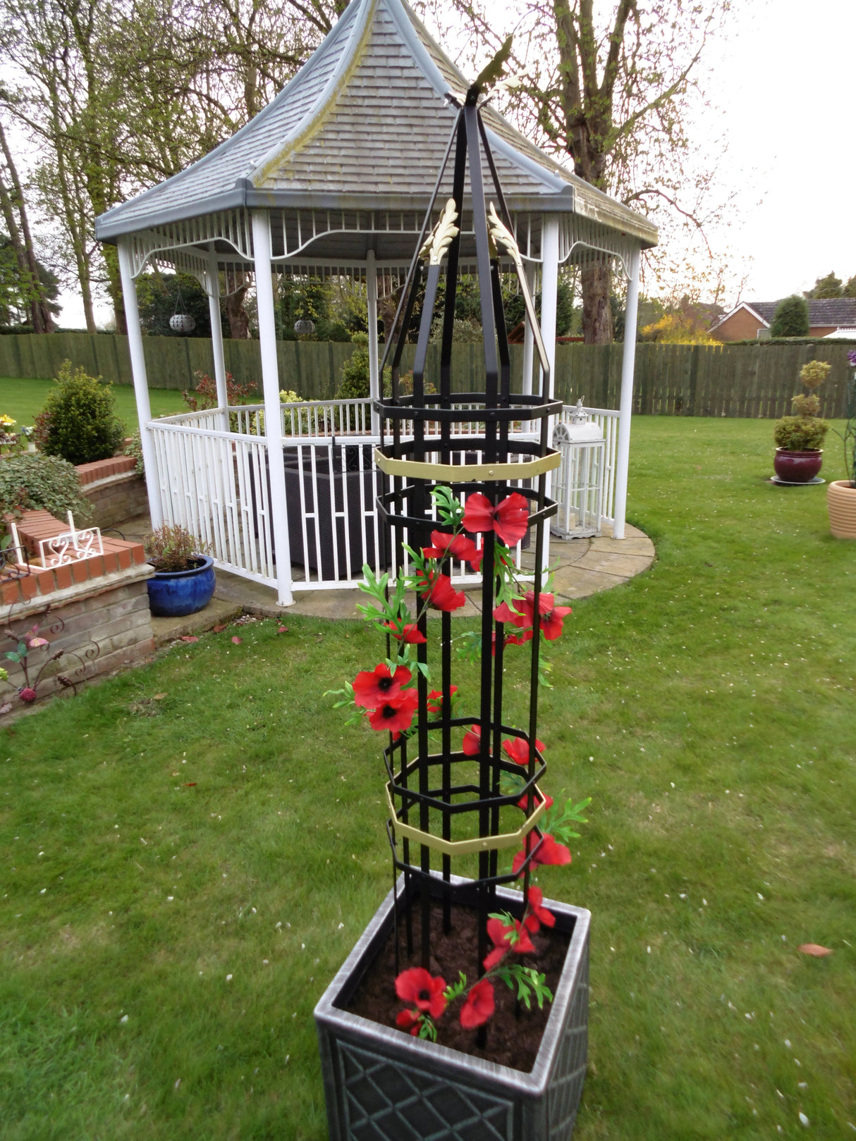 Free Instructions - How to Make GARDEN OBELISK Project