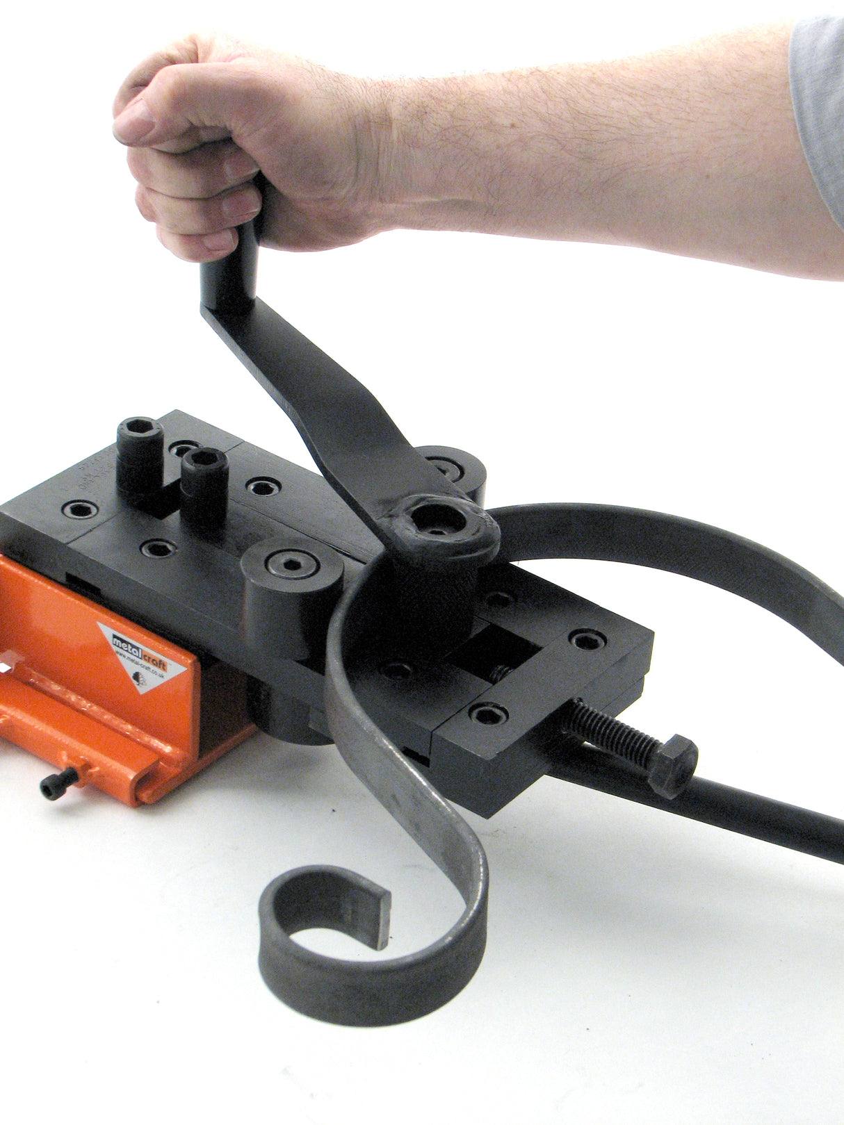 Circle being rolled on Metalcraft Master RBR Tool.