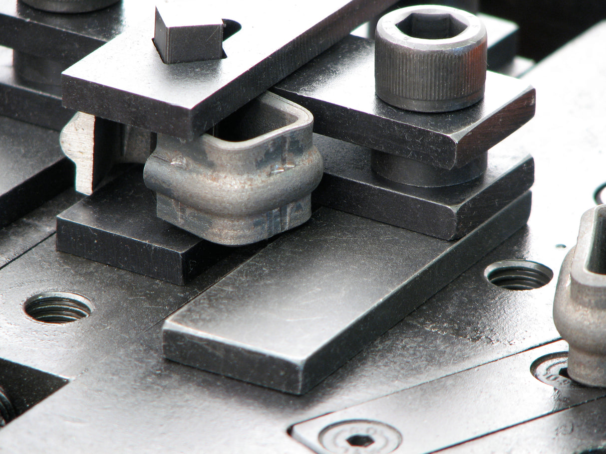 Extreme closeup of Metalcraft Option 5: Micro Bending Kit set up
